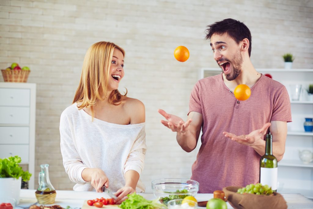 Juggling in the kitchen