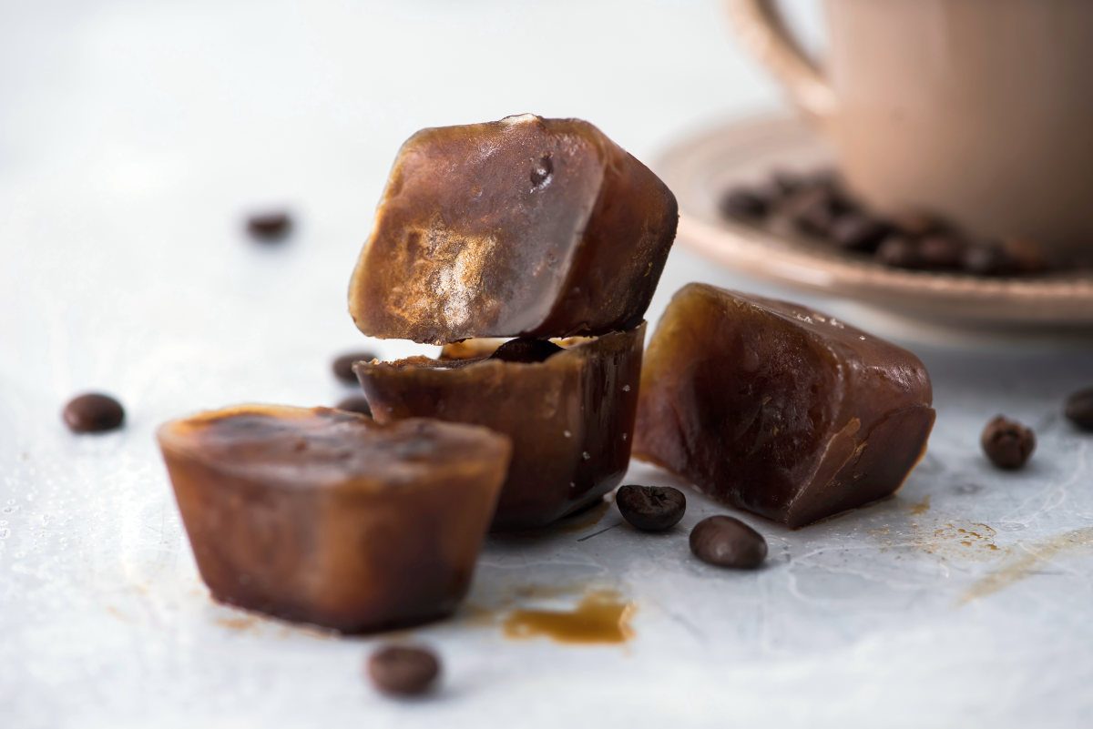 Coffee ice cube | Brilliant Ice Cube Tray Hacks You Can Do At Home