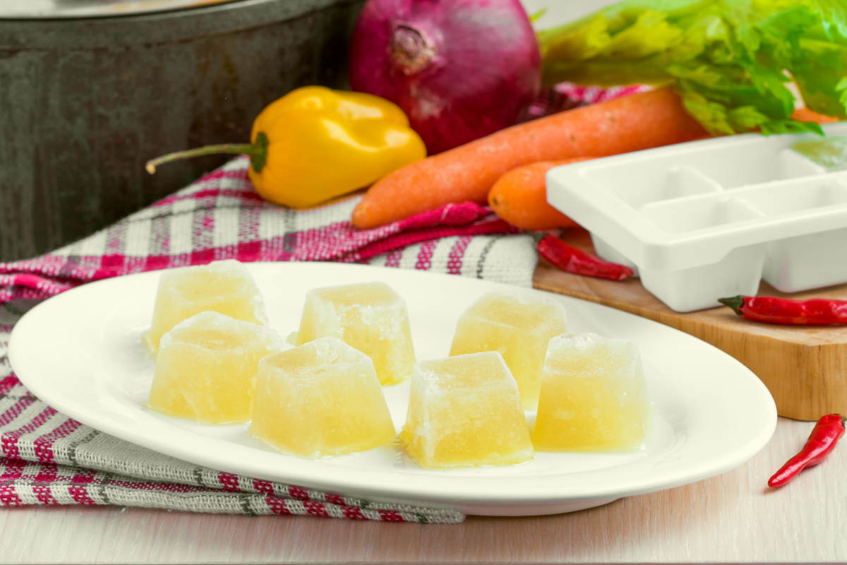 Homemade frozen chicken vegetable broth ice | Brilliant Ice Cube Tray Hacks You Can Do At Home
