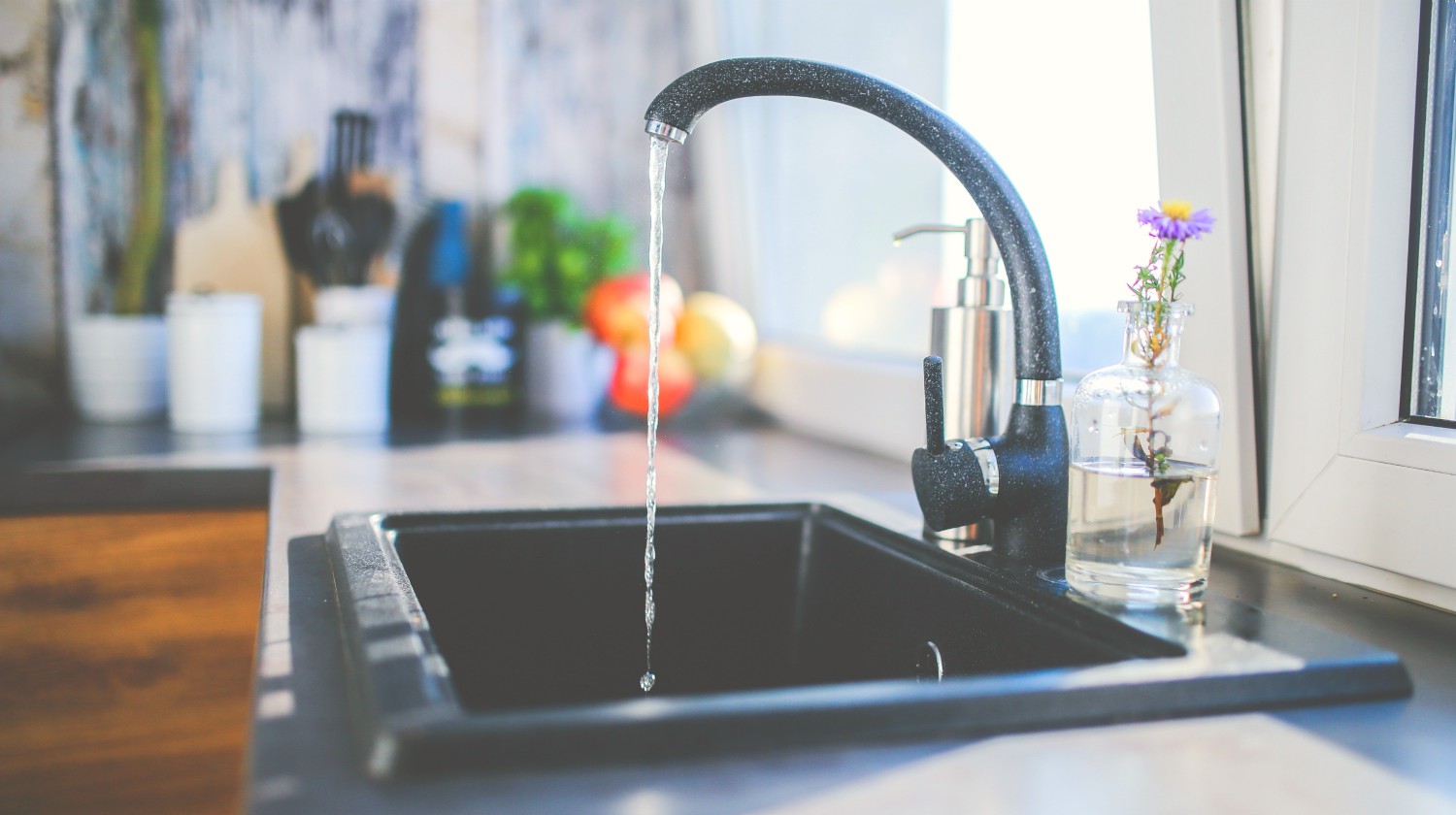 Feature | faucet kitchen sink | Arsenic In Drinking Water: What Will It Do To Your Health | arsenic in water