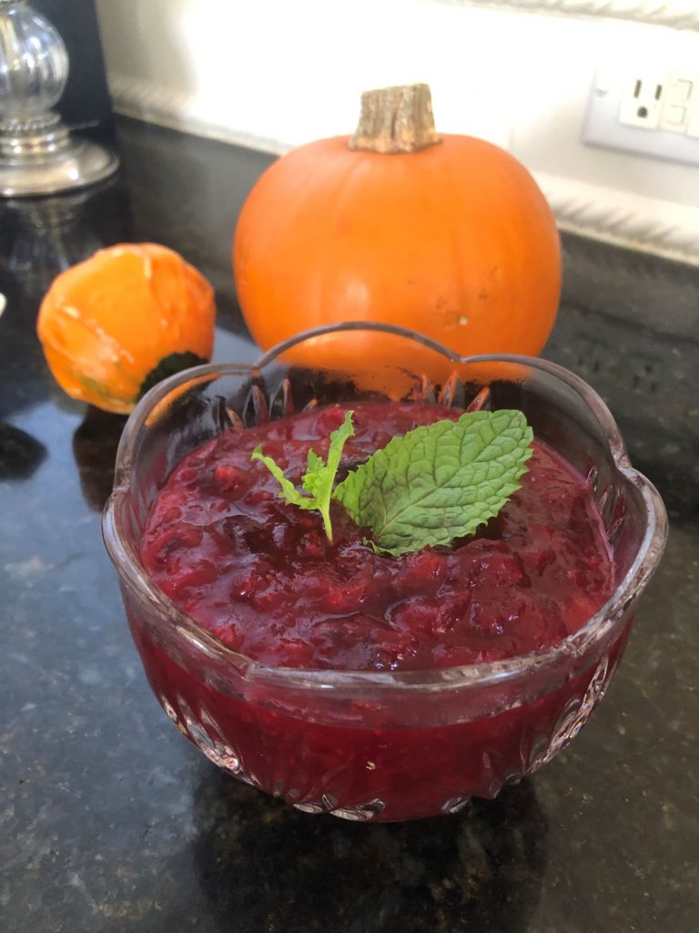 Healthy No-Sugar Cranberry Sauce